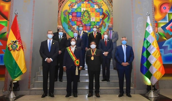 Abdo participó en ceremonia de posesión al cargo del nuevo presidente de Bolivia