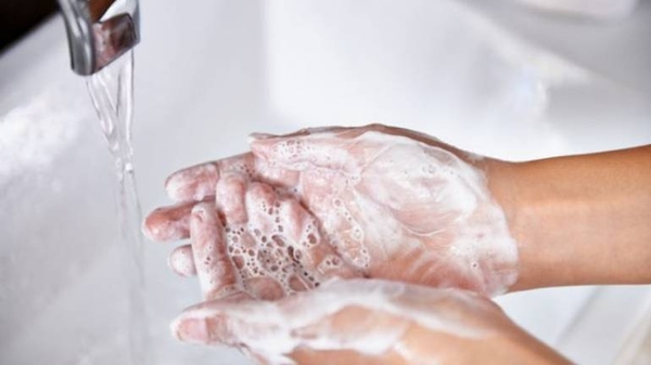 HOY / COVID-19: “El agua y jabón es lo más efectivo que tenemos antes que cualquier vacuna”, afirman