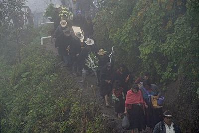 Eta deja un paisaje de muerte y destrucción en Centroamérica y México  - Mundo - ABC Color