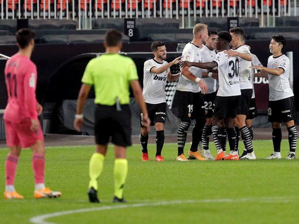 El Valencia, con tres goles de penal, no da opción al Real Madrid