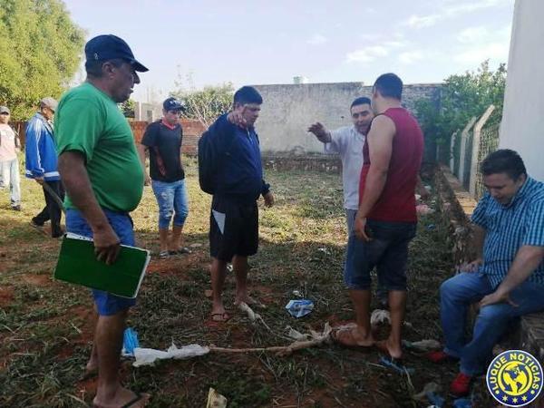 Funcionario de Copaco encabeza invasiones en Luque •