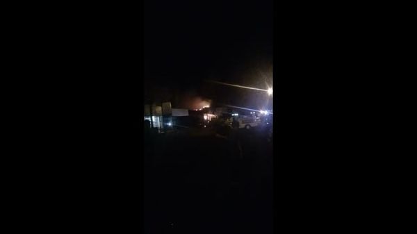 Incendio consume un supermercado, en Edelira - Nacionales - ABC Color