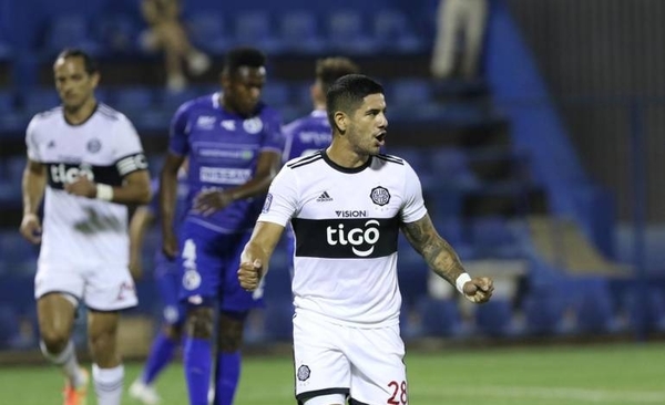 HOY / Olimpia prevalece en Villa Elisa y se pone a tiro de punta