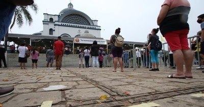 La Nación / “La Virgen nos pide quedarnos en casa”, recordó obispo de Caacupé