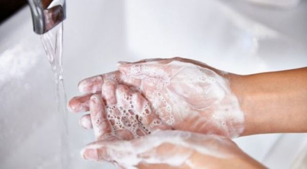 COVID-19: “El agua y jabón es lo más efectivo que tenemos antes que cualquier vacuna”, afirman