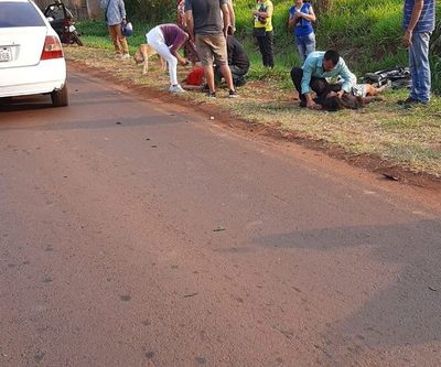 Mujeres en moto son atropelladas por un Mercedes Benz, que se fugó – Diario TNPRESS