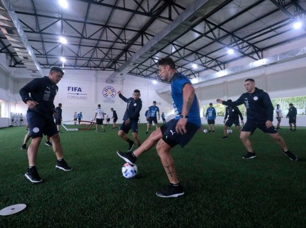 Selección Absoluta: Trabajos en el gimnasio, en el primer entrenamiento del día - APF