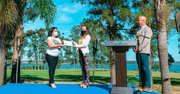 La Nación / Reconocen con certificación 5 estrellas al Awa Resort Hotel de Encarnación