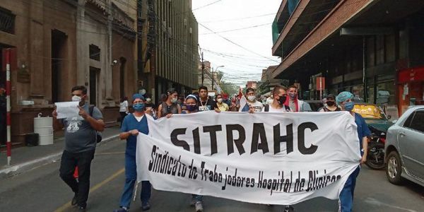 Trabajadores de blanco del Hospital de Clínicas anuncian huelga para el próximo 18 de noviembre