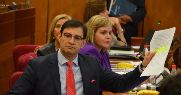 La Nación / Lilian si no participa embarra siempre, sostiene Ovelar