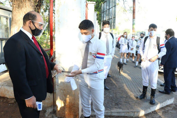 Tras supuestos casos de Covid-19 piden suspender clases presenciales – Prensa 5