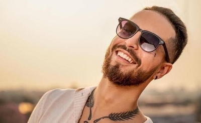 HOY / "Abrazados", lo nuevo de Joshua Dietrich