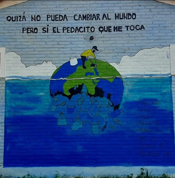 Jóvenes de Paso Horqueta crean mural instructivo en las playas