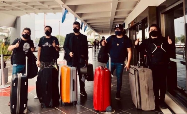 HOY / Tierra Adentro viajó a Miami en busca del primer Grammy para Paraguay