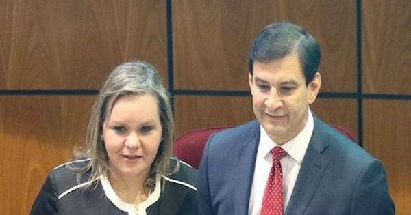 La Nación / Samaniego a Ovelar: acompaña convención, pero le recrimina que casi le rompió el tímpano