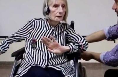 La emocionante reacción de una estrella del ballet con Alzheimer al oír 'El lago de los cisnes' - C9N