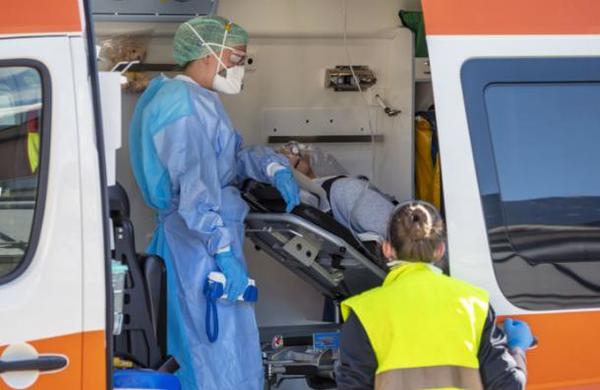 Médicos piden cerrar Italia y advierten que 'la situación en un mes será dramática' - C9N