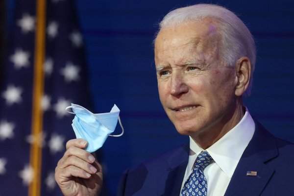 Joe Biden instó al uso de tapabocas: “No importa por quién hayan votado, pueden salvar miles de vidas”