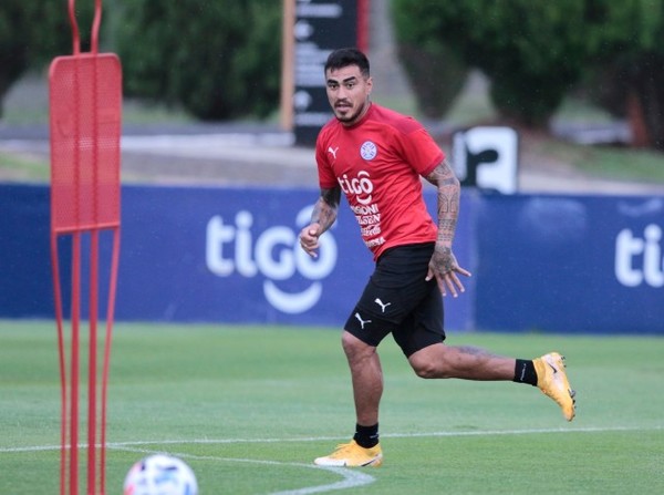 Selección Absoluta: Intenso entrenamiento en segundo turno - APF