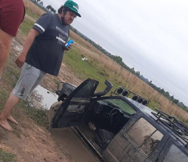 (Video). Se emborrachó, salió a manejar y provocó un choque