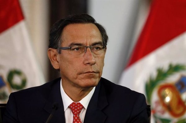 Congreso de Perú destituye al presidente Martín Vizcarra por “incapacidad moral” - ADN Paraguayo