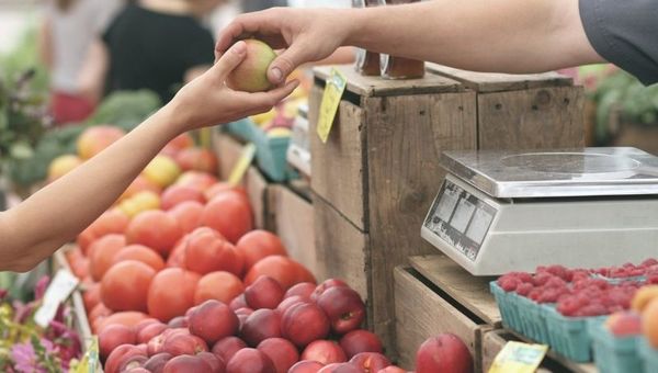 El daño a las pymes y el efecto dominó en las comunidades hará que 8 de cada 10 personas opten por comprar en comercios locales