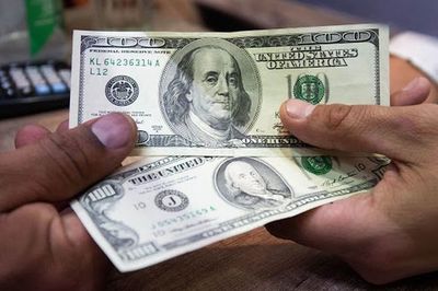 Mercado negro de dólares crece ante pasiva mirada del BCP