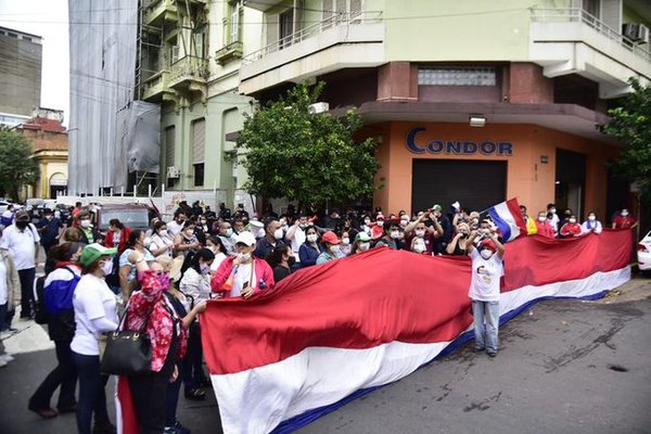 Altercados durante manifestación de funcionarios del Hospital del Trauma