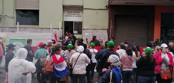 “Hacienda nos tiene como bola sin manija” - Megacadena — Últimas Noticias de Paraguay