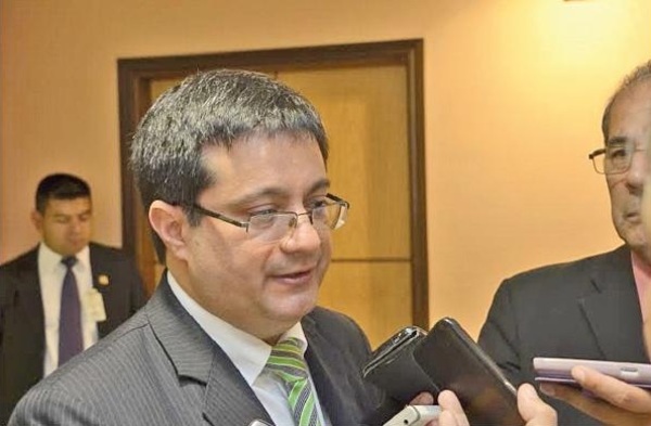 Exministro fue condenado por calumnia y difamación