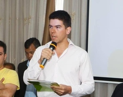 Denuncian a Víctor Guanes y esposa por supuesta estafa y agresión