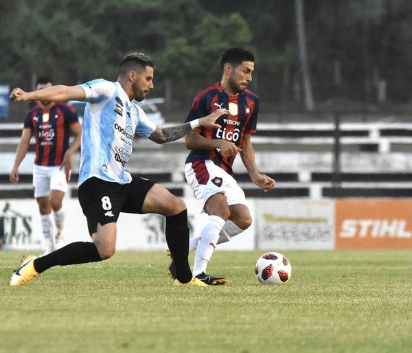 Jorge Mendoza elogió la habilidad del 'Pachi' Carrizo