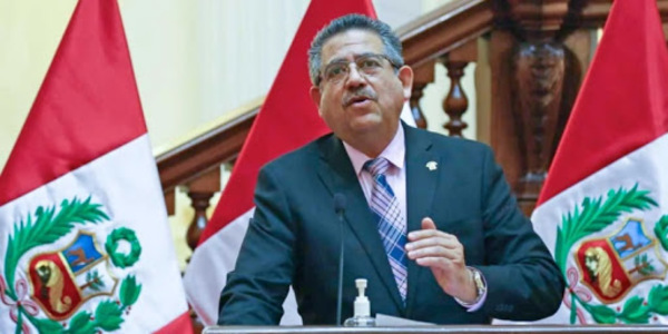 Manuel Merino asume la presidencia de Perú tras la destitución de Vizcarra | .::Agencia IP::.