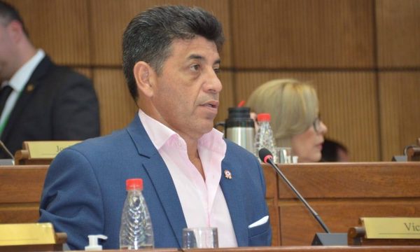 Victor Ríos adelantó que existen votos para desdoblar elecciones en Convención liberal