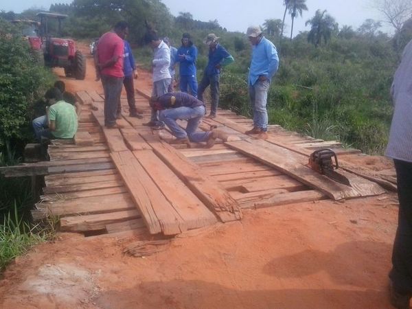 Pobladores siguen esperando construcción de asfalto en Yasy Cañy - Nacionales - ABC Color