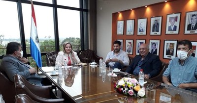 La Nación / Senadora reconoce importancia de la prórroga del mandato en la ANR