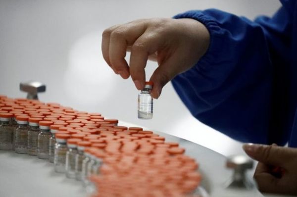 Brasil detuvo ensayos de una de las vacunas chinas contra el COVID-19