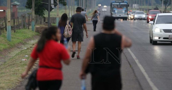 La Nación / Caacupé: tras visita masiva de fieles, proponen restricción horaria desde el fin de semana