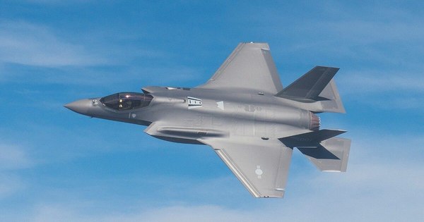 La Nación / EEUU ratifica venta de cazas F-35 a Emiratos Árabes