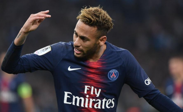 HOY / Para seguir en el PSG exige que no le toquen el sueldo