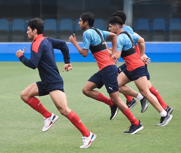 El plantel azulgrana regresa a las prácticas