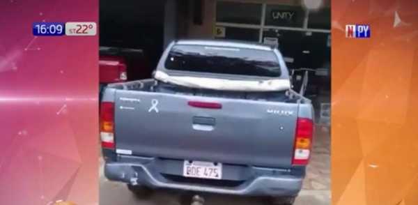 Arrojó basura desde una lujosa camioneta y le devolvieron | Noticias Paraguay