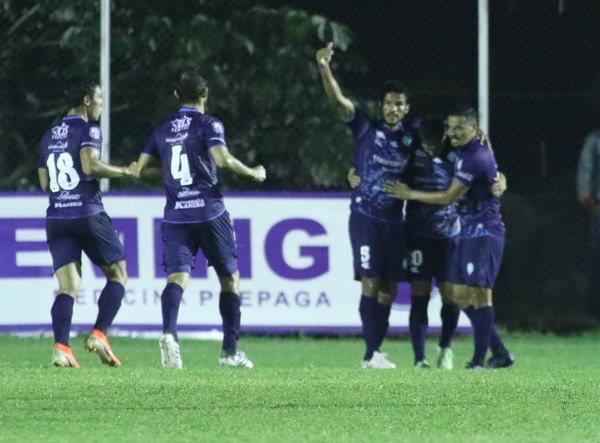 Un golazo de Delvalle decide la victoria del sorprendente Guaireña