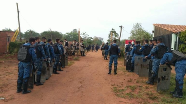 HOY / Más de 80 familias desalojadas de un predio en Luque