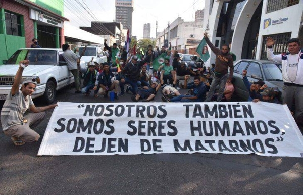 HOY / Aglomerados y sin tapabocas: movilización campesina está fuera de protocolo, advierten