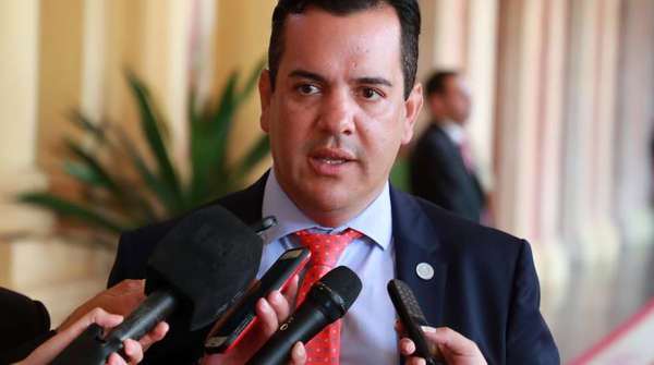 Oro en Paso Yobái: Empresa sin licencia estaría operando con protección de políticos - Noticiero Paraguay