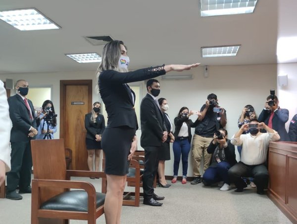Kimberly Ayala: "es un logro que abre muchas puertas para mi comunidad" · Radio Monumental 1080 AM