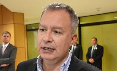 HOY / Senador denuncia complicidad política en negociado del oro en Paso Yobái