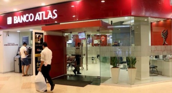 Banco Atlas "devolvió" a la Conmebol dinero mal habido depositado por Leoz - ADN Paraguayo