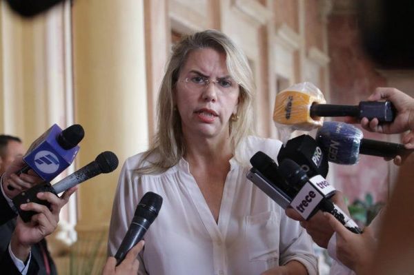 Ex ministra Liz Cramer anuncia que será nueva consejera de Itaipú - Noticiero Paraguay